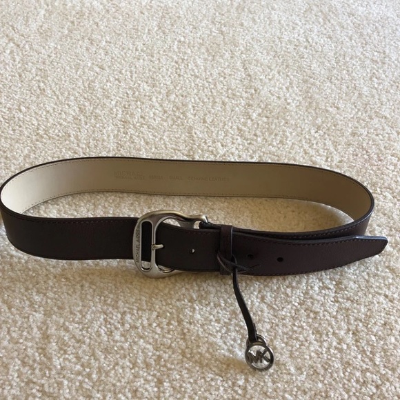 Michael Kors belt - Picture 1 of 3